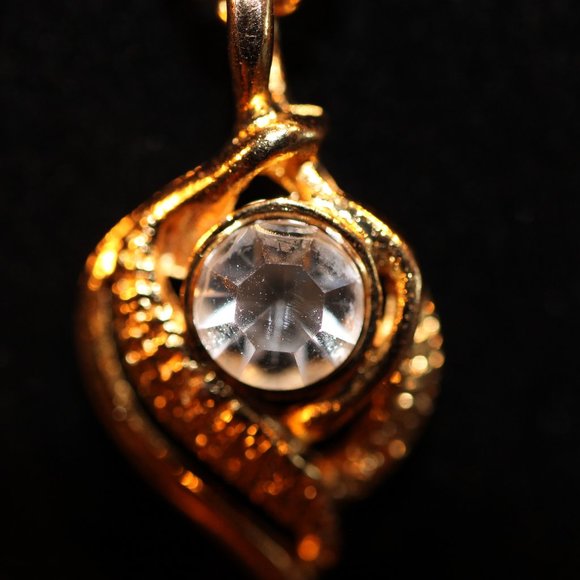 Gold Plated Tear Pendant (GN0000) - Picture 2 of 9